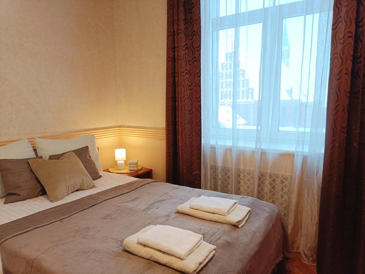 Old Town Retreat With Stunning Views 2 Bedroom Apartment Nearby The Church Of Saint Peter Rīga Exterior foto